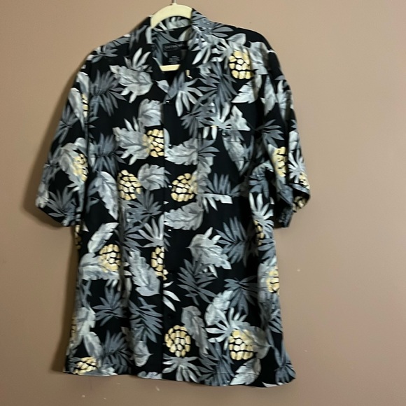 100% silk vacation Hawaiian shirt oversized  vintage. B7 - Picture 1 of 5